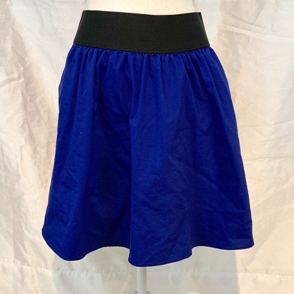 Express Dresses & Skirts - Express Design Studio Skirt with pockets